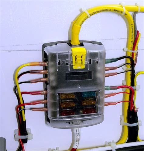 Blue Sea 6 Circuit Fuse Block Powertrays