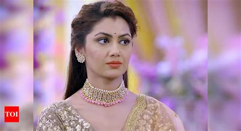Sriti Jha Has A Special Message For Her Fans As Kumkum Bhagya Completes