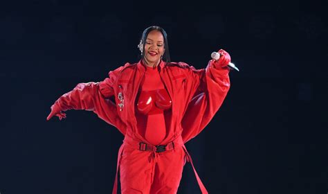 rihanna s modest super bowl outfit was stunning — and inspiring the forward