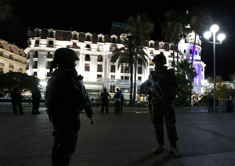 Bilderstrecke Zu Anschlag Von Nizza Schlag Ins Herz Einer Touristen
