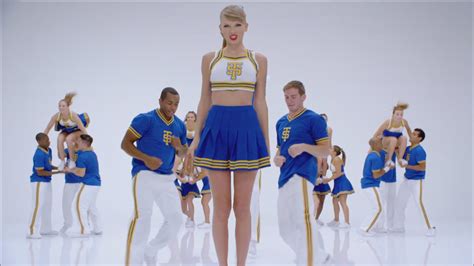 Taylor Swift Giant Cheerleader By Cloverfield12 On Deviantart