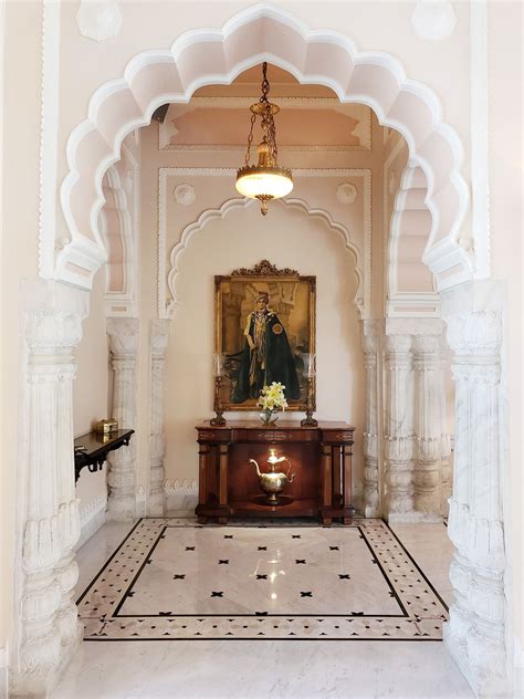 Inside An Indian Palace Where Youll Eat Off Of Real Gold Indian Home Interior Indian
