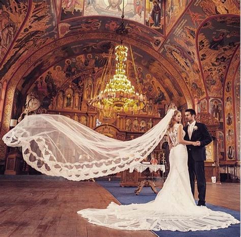 Twenty Three Veils That Will Make Your Jaw Drop Modern Wedding