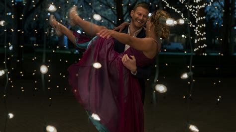 Luther lives in a space trailer overlooking earth. The Umbrella Academy Season 1 Episode 6 Recap