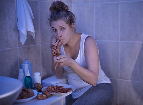 Binge Eating What Is Behind The Eating Disorder