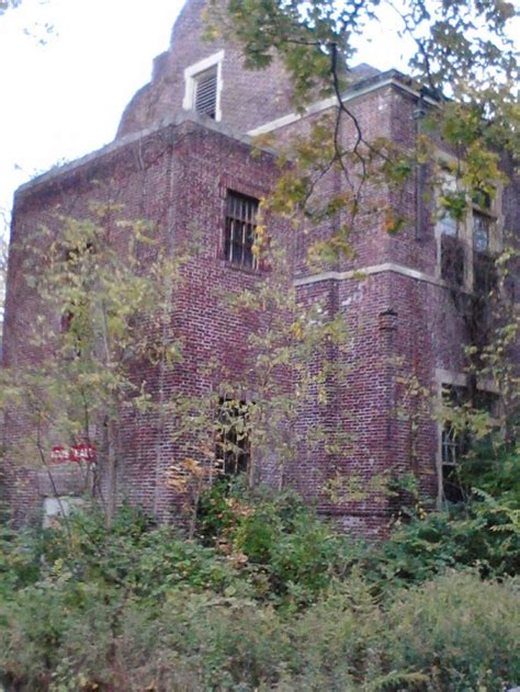 GHOSTS OF MAYFLOWER A PENNHURST HAUNTING TINICUM HALL PENNHURST In Haunted Places