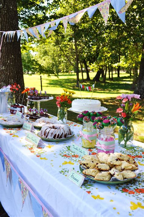 Suburbs Mama Picnic Bridal Shower