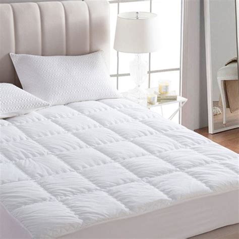 Made from a variety of materials, its function is to provide a layer of comfort especially when the existing mattress is worn or uncomfortable, and have been shown to improve a user's quality of sleep. Extra Thick Cotton Top Down Alternative Mattress Pad ...