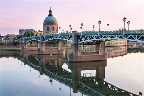 Toulouse La Ville Rose Et La Cité De Lespace Voyages Scolaires Et