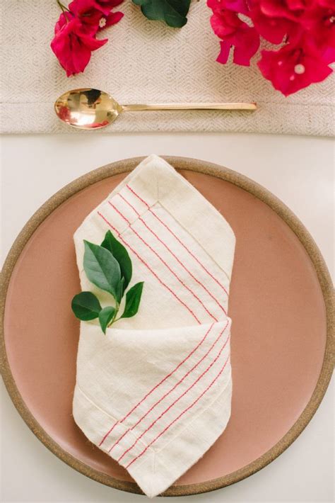 9 Creative Napkin Folding Techniques To Elevate Your Dinner Table Ro
