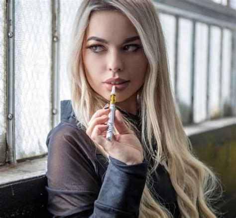 The Top 10 Instagram Vape Models You Should 100 Be Following