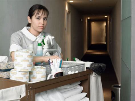 Free Clinics Show Hotel Housekeepers How To Reduce On The Job Health