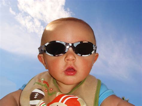 Babies Wearing Funny Sunglasses The Funny Baby Wallpaper