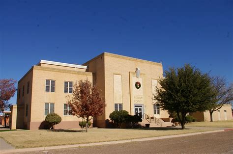 Yoakum County Us Courthouses