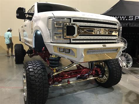 Extremely Lifted Truck Ratbge