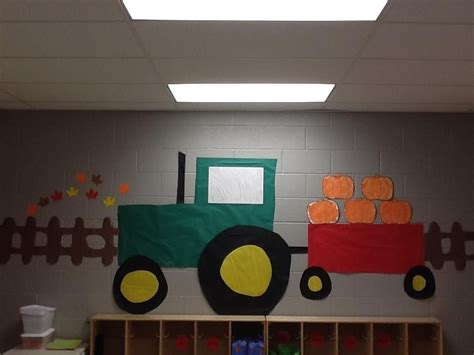 Our Tractorstore Preschoolers Seasonal Arts And Crafts On The