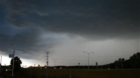 Severe Warned Supercell Thunderstorm Brings Strong Winds And Heavy