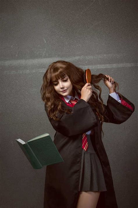 Sith Vegeta On Twitter Hermione Granger Cosplay Harrypotter By