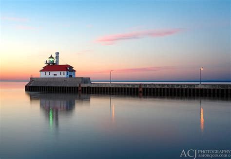 Floating Light Duluth South Breakwater Lighthouse Duluth Mn By