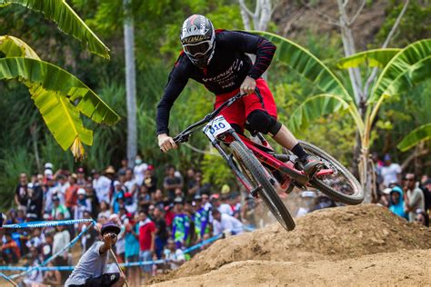 Kyle Norbraten Asia Pacific Downhill Challenge RACE REPORT Finals Action From The Asia