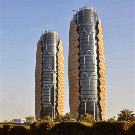 Al Bahar Towers Le Torri Di Abu Dhabi Con Facciata Solare Intelligente