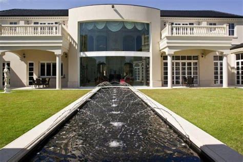 Gold Coast Hinterland Mansion Sells For Half Its Cost Mansions Mega