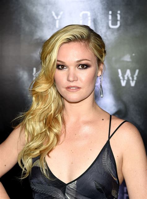 JULIA STILES At Jason Bourne Premiere In Las Vegas HawtCelebs