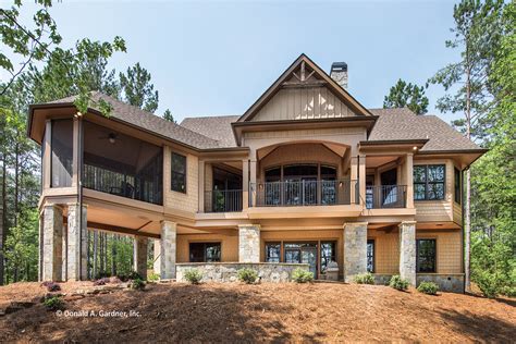 Depending upon the region of the country in which you plan to build your new house, searching through house plans with basements may result in finding your dream house. Craftsman Style House Plan - 4 Beds 4.00 Baths 2896 Sq/Ft Plan #929-2