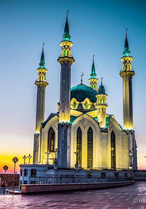 Dusk In Tatarstan Kul Sharif Mosque In Kazan Mosque Beautiful