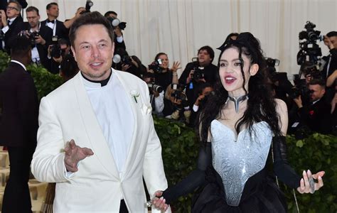 Is elon musk in love with grimes. Elon Musk reveals his favourite Grimes tracks - NME