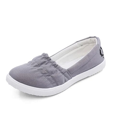 Hot New Women Loafers Soft Breathable Slip On Flats Shoes Woman Solid