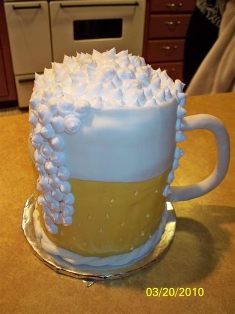 Beer Mug Cake I Want This For My Next Birthday The Big One Beer