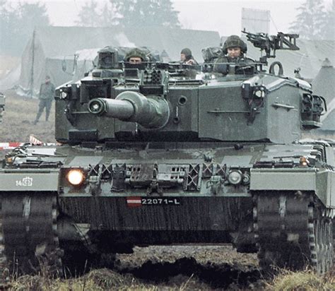 Gruene Teufel Comparing The Leopard 2a4 To The Pzkpfw Vi Tiger