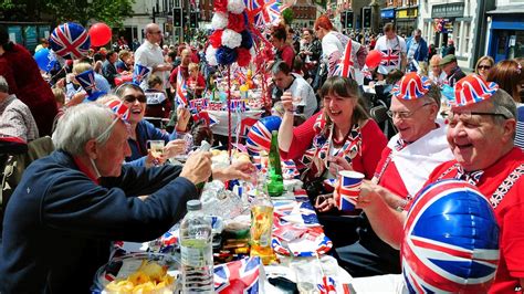 Bbc News In Pictures Diamond Jubilee Celebrations In Leicestershire