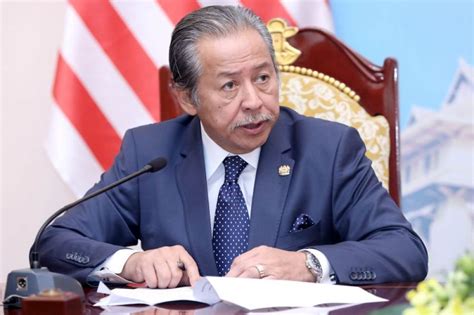 The plaintiff is a private limited company incorporated in malaysia under the. Malaysia will not entertain Sabah claims, foreign minister ...