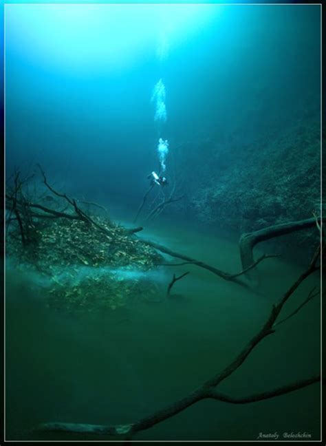 Beautiful Underwater Caves 43 Pics