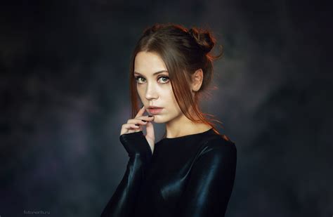 Sergey Martynov Women Ksenia Kokoreva Brunette Hairbun Makeup Looking At Viewer Black Clothing