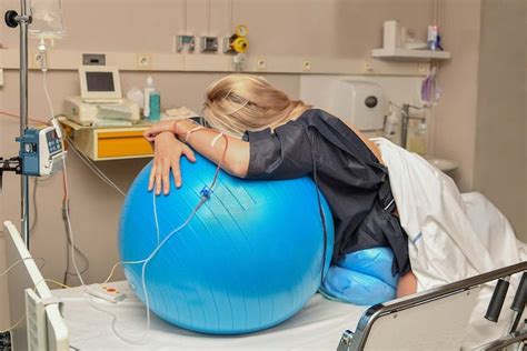 Birthing Balls How To Use A Birth Ball Benefits And The Best One For