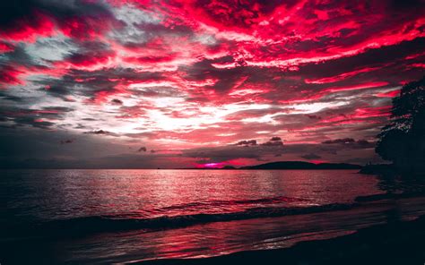 Download Wallpaper 3840x2400 Sea Sunset Clouds Night Shore 4k Ultra