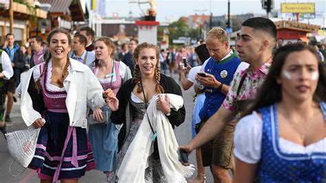 Октоберфест 2022 В Германии Фото Девушки telegraph