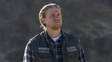 Why Charlie Hunnam Needed A Body Double For The Opening Credits Of Sons