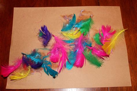 Preschool Feather Craft Homeschoolinghelicoptermama Feather Crafts