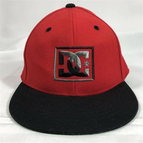 Dc Shoes Hat Cap Fitted Red Black Flat Bill Brim Size 6 1 2 6 7 8