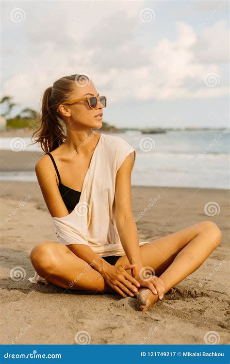 Pretty Woman Play With Sand On The Seashore Stock Image Image Of