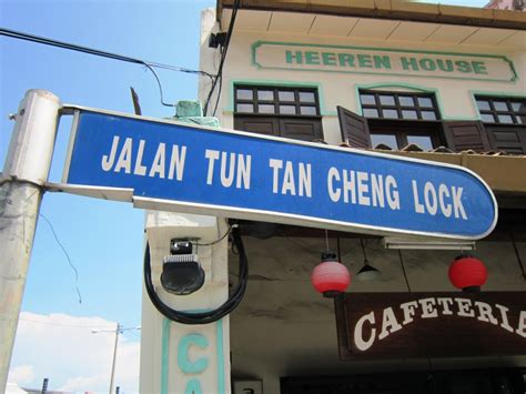 Tun tan cheng lock, care era membru al ligii antijaponeze din malaezia , a fost primul președinte al mca, dar nu a intrat în cabinet pentru independență, deoarece rivalul său, tun hs lee, din selangor , făcea parte din cabinet. Jalan Tun Tan Cheng Lock | Tun Tan Cheng Lock Street ...