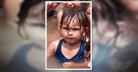 La niña, identificada como melaniya petrushanska, pasó los últimos meses en un exilio accidental después de que israel cerrará sus fronteras en marzo para contener la pandemia. Encontraron muerta a una niña desaparecida en la costa ...