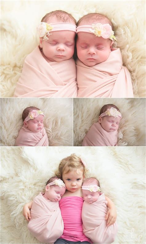 Twin Girls And Big Sister Newborn Twin Photos Newborn Twins Newborn