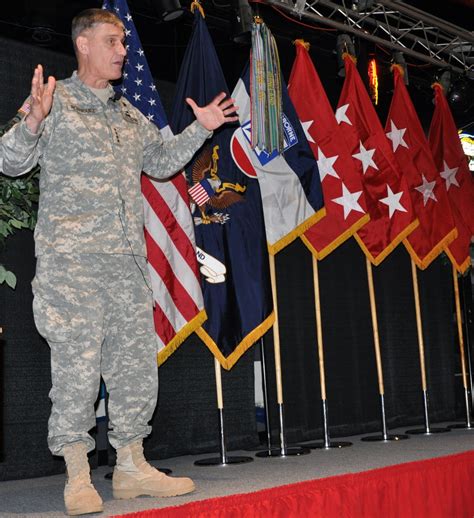 Forscom Commander Shares Strategic Perspective With Xviii Airborne