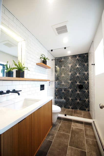 This online tool lets you design your future bathroom for free. Bathroom of the Week: A Spacious Feel in 50 Square Feet in ...