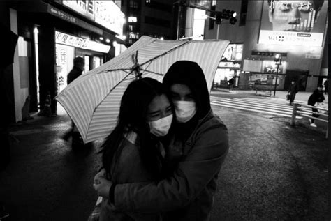 Tham khảo bài này ngay nhé. Hình ảnh Tokyo thời Covid-19 u ám 'lạ lùng' dưới gam màu đen trắng - VietNamNet
